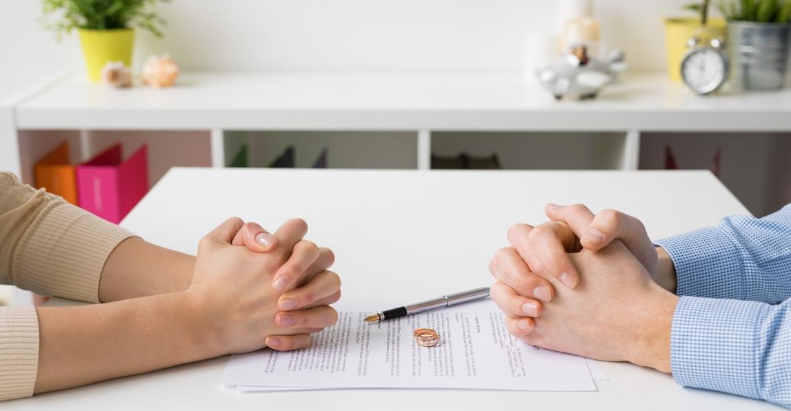 lester aldridge life matters oct19 DIY Divorce 1BANNER