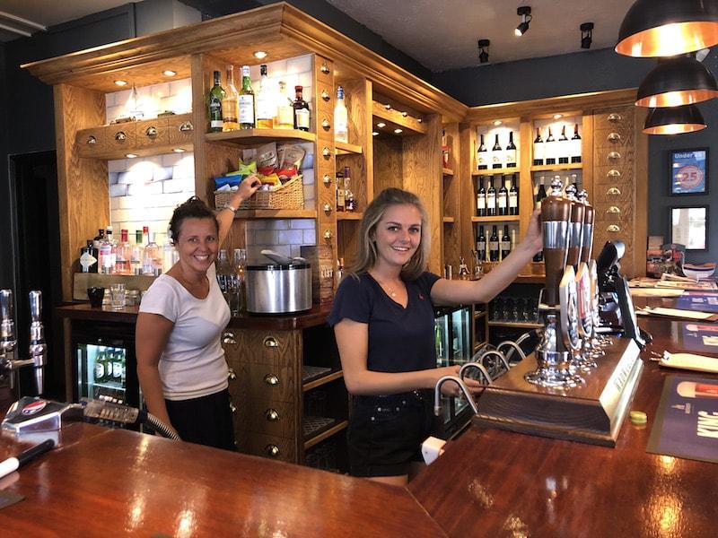 Warm welcome at the Bosuns Chair Lymingotn