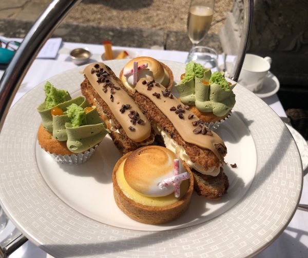 Chewton Glen afternoon tea cakes