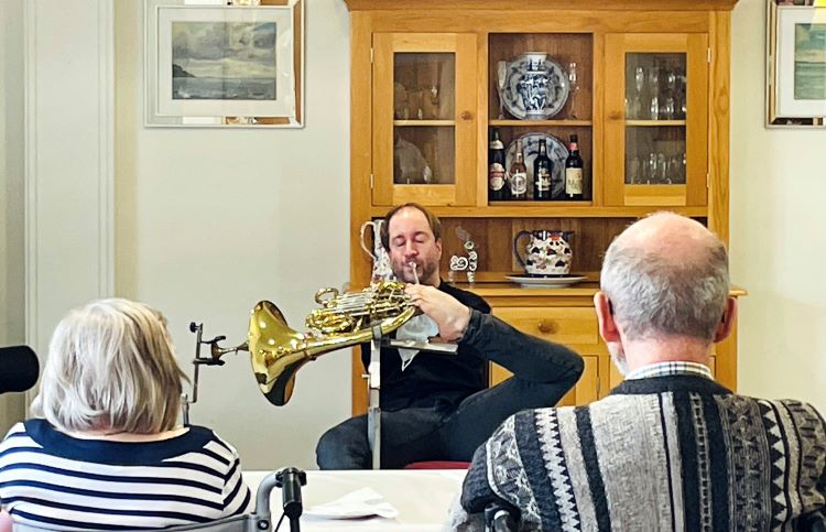Colten Care’s outstanding rated Kingfishers in New Milton welcomed guests from Colten’s Court Lodge in Lymington for a special performance by Bournemouth Symphony Orchestra’s (BSO’s) new Artist in Residence, Felix Klieser.