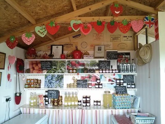 goodalls-strawberries-lymington-paulines-pantry.jpg - 156.61 kb