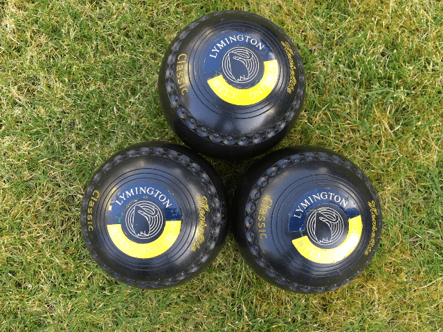 lymington-bowling-club-bowls.png - 744.71 kb