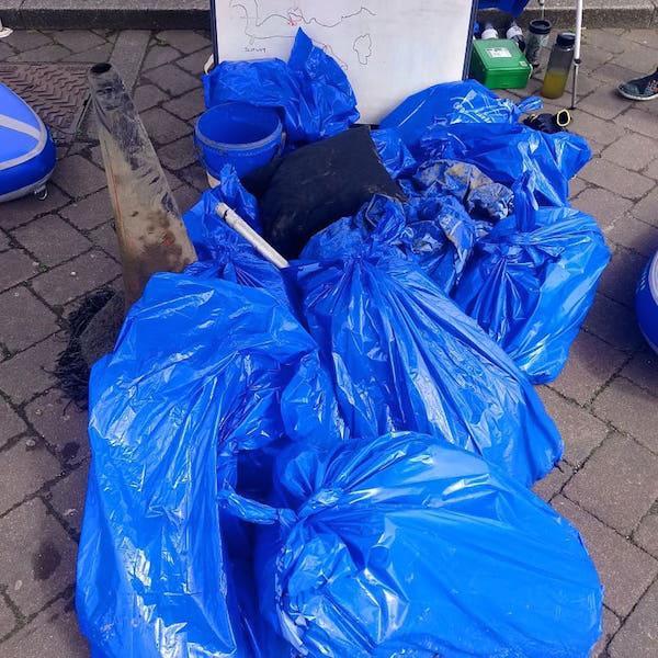 New Forest Paddle Sport Company rubbish found on SUP vs single use plastic event