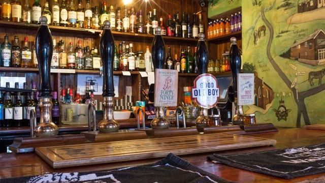 Turfcutters Arms bar