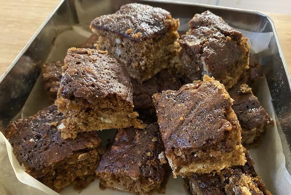 Homemade parkin cake