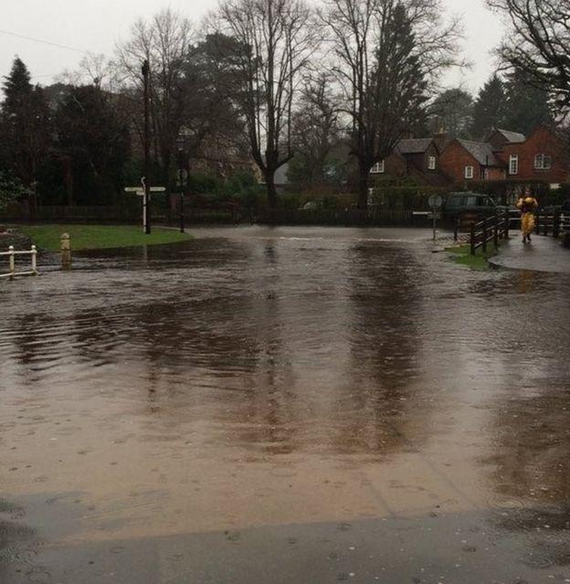 brockenhurst flooded 27jan16 2