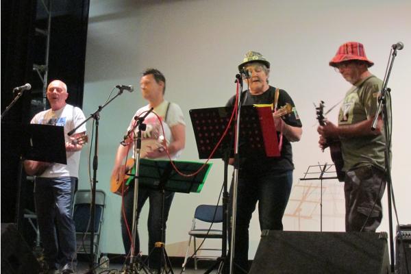 Milton Ukulele Strummers Klub
