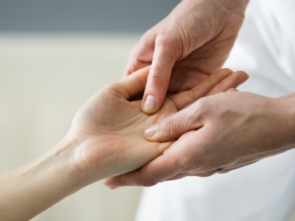 Hand Massage & Aromatherapy Workshop