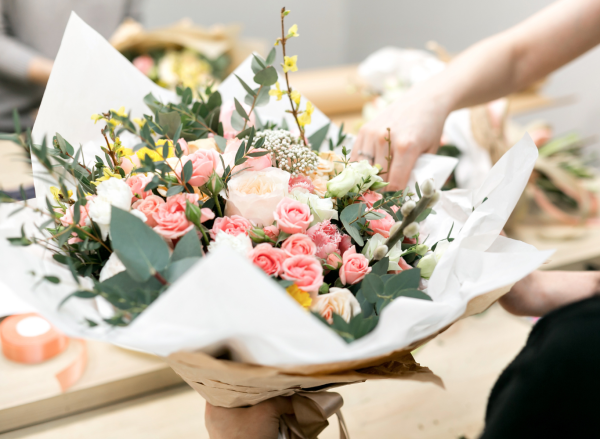 Seasonal Blooms: Create Your Own Hand-Tied Bouquet Workshop