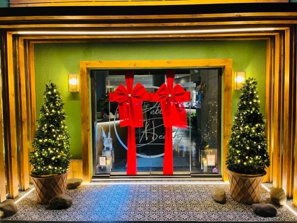 Festive Menu at Pebble Beach Restaurant